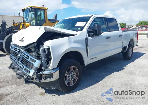 2025 Ford F-250 Xlt z USA, uszkodzony, nr VIN 1FT7W2BT0SEC53244